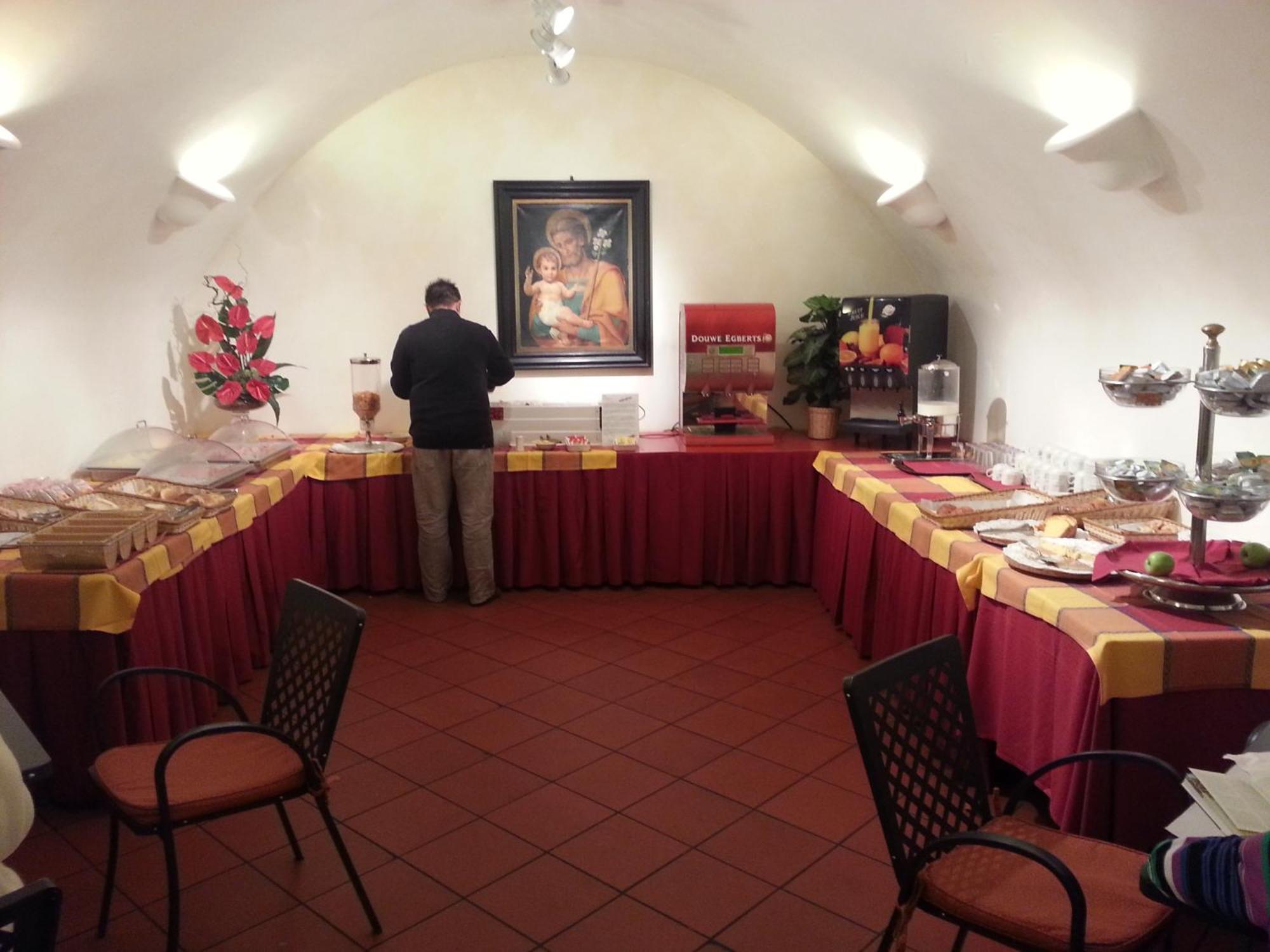 Alojamento de Acomodação e Pequeno-almoço Domus Sessoriana Roma
