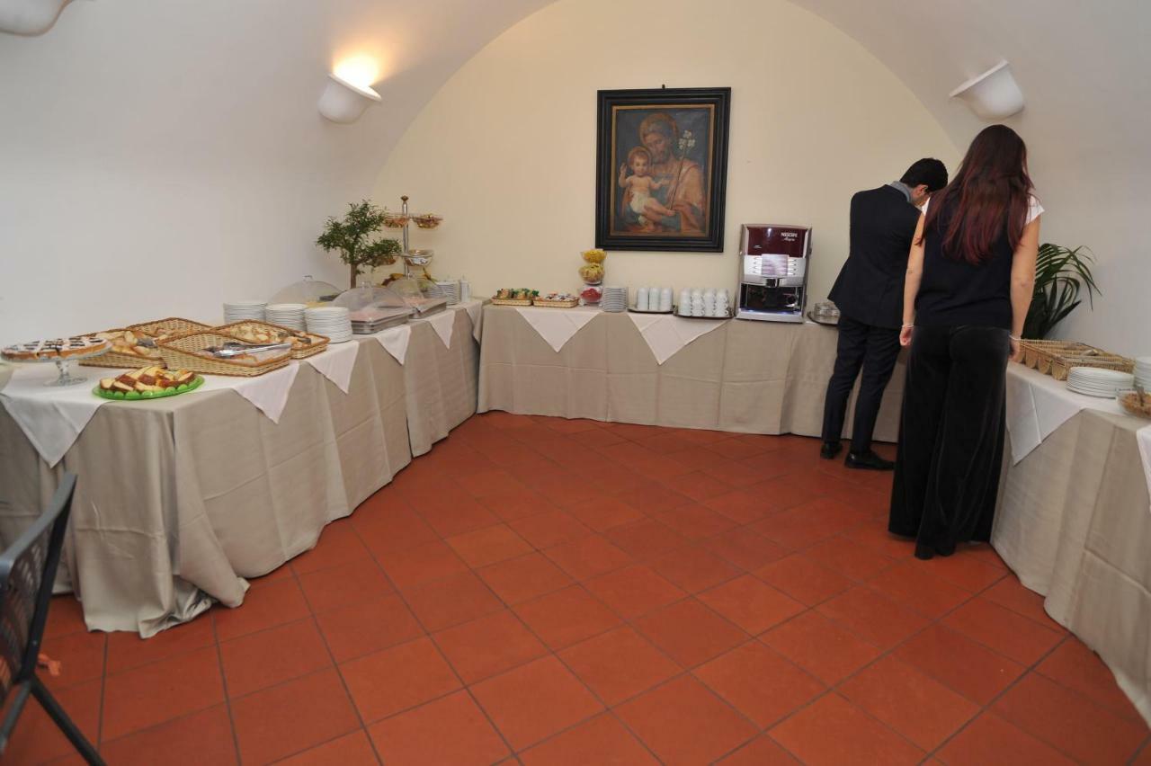 Domus Sessoriana Alojamento de Acomodação e Pequeno-almoço 3*