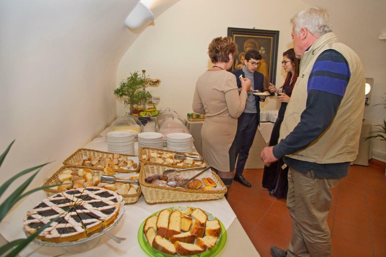 Domus Sessoriana Alojamento de Acomodação e Pequeno-almoço Roma