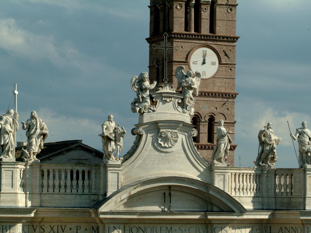 Domus Sessoriana 3* Roma